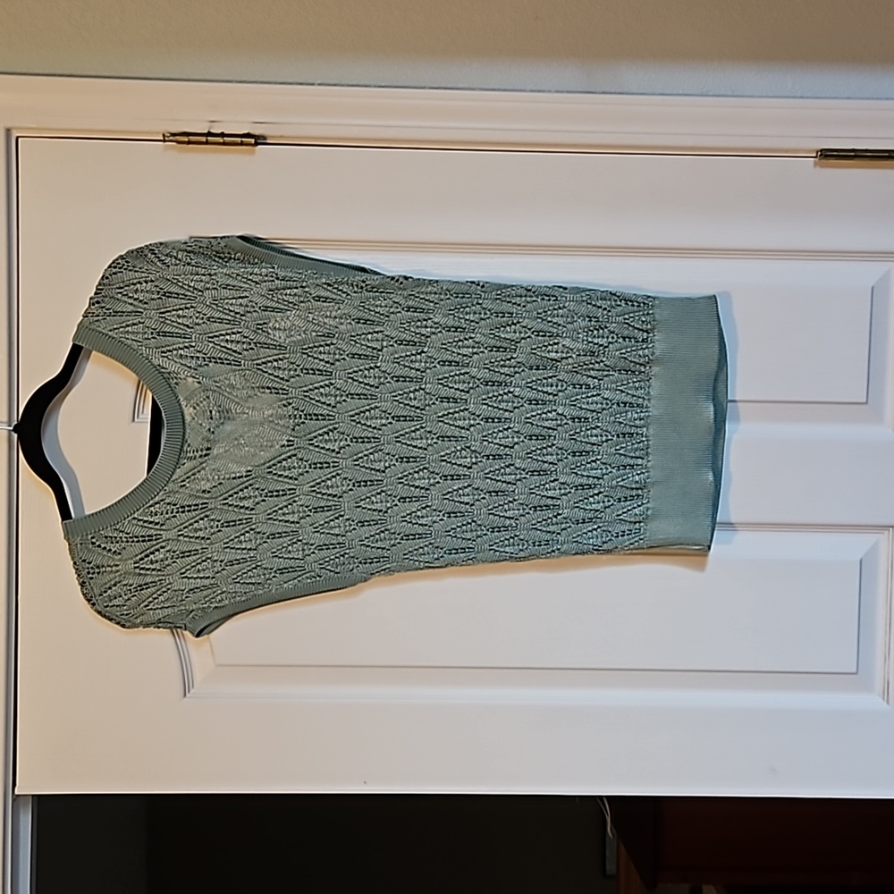 NWT Women's WHBM sea green crochet top. Size Large.